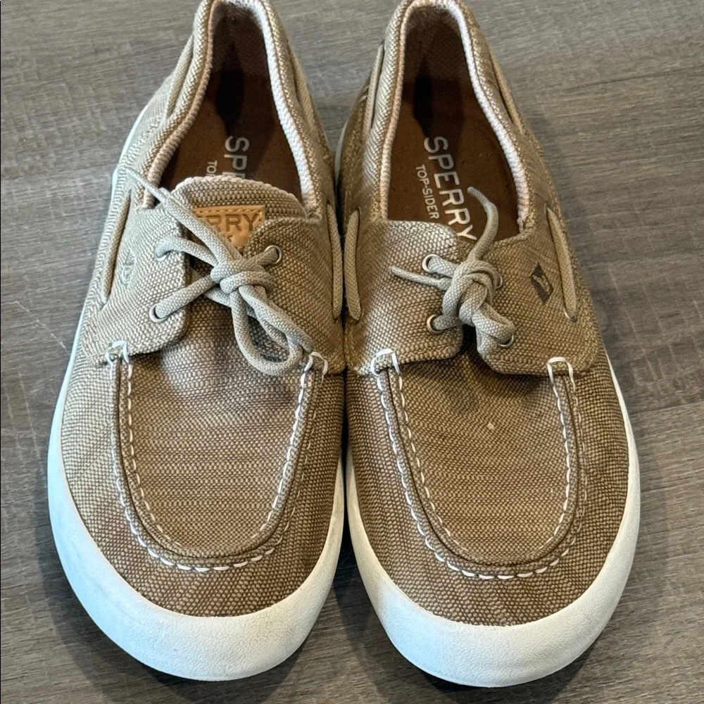 Sperry casual boat